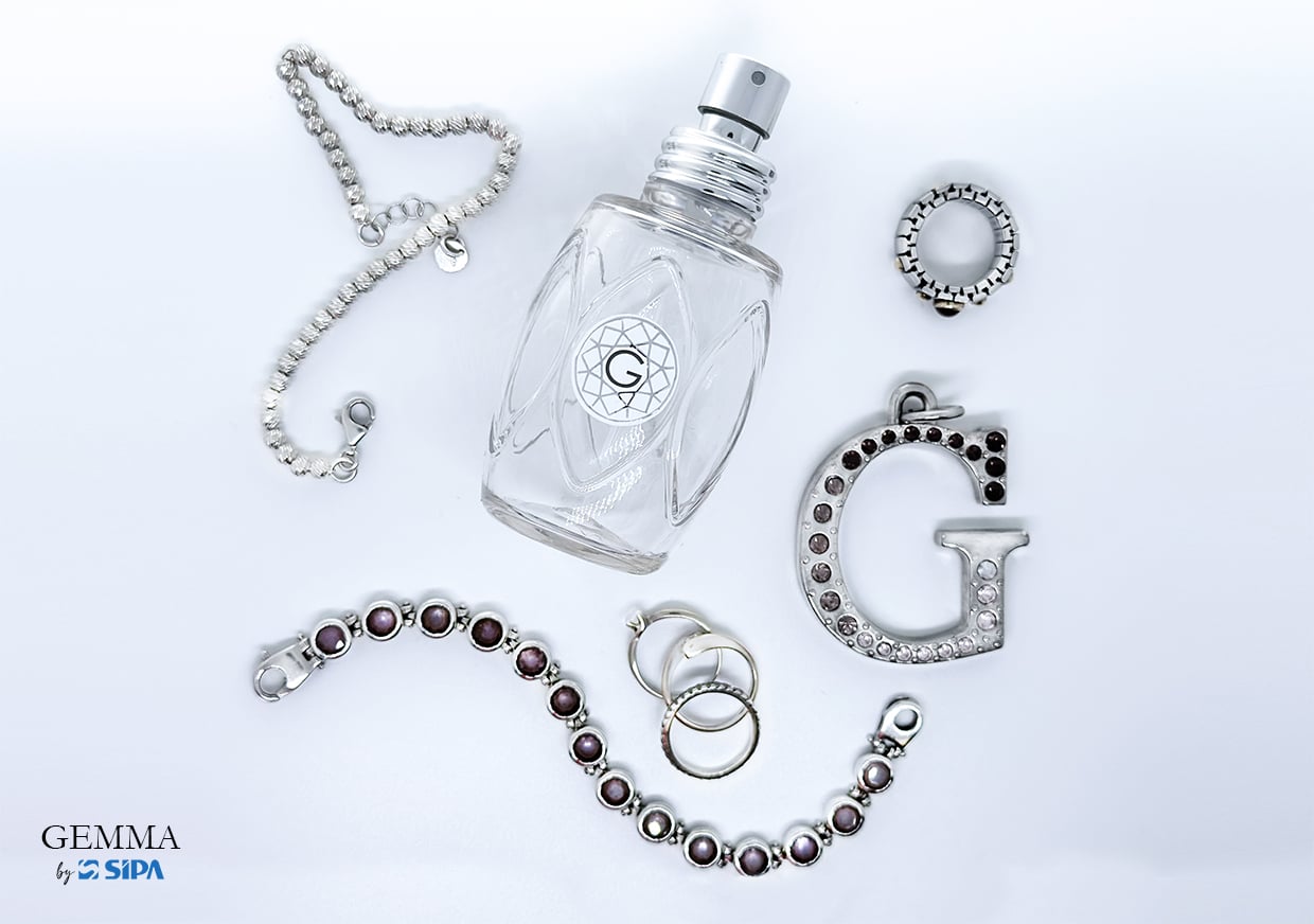 Perfume bottle