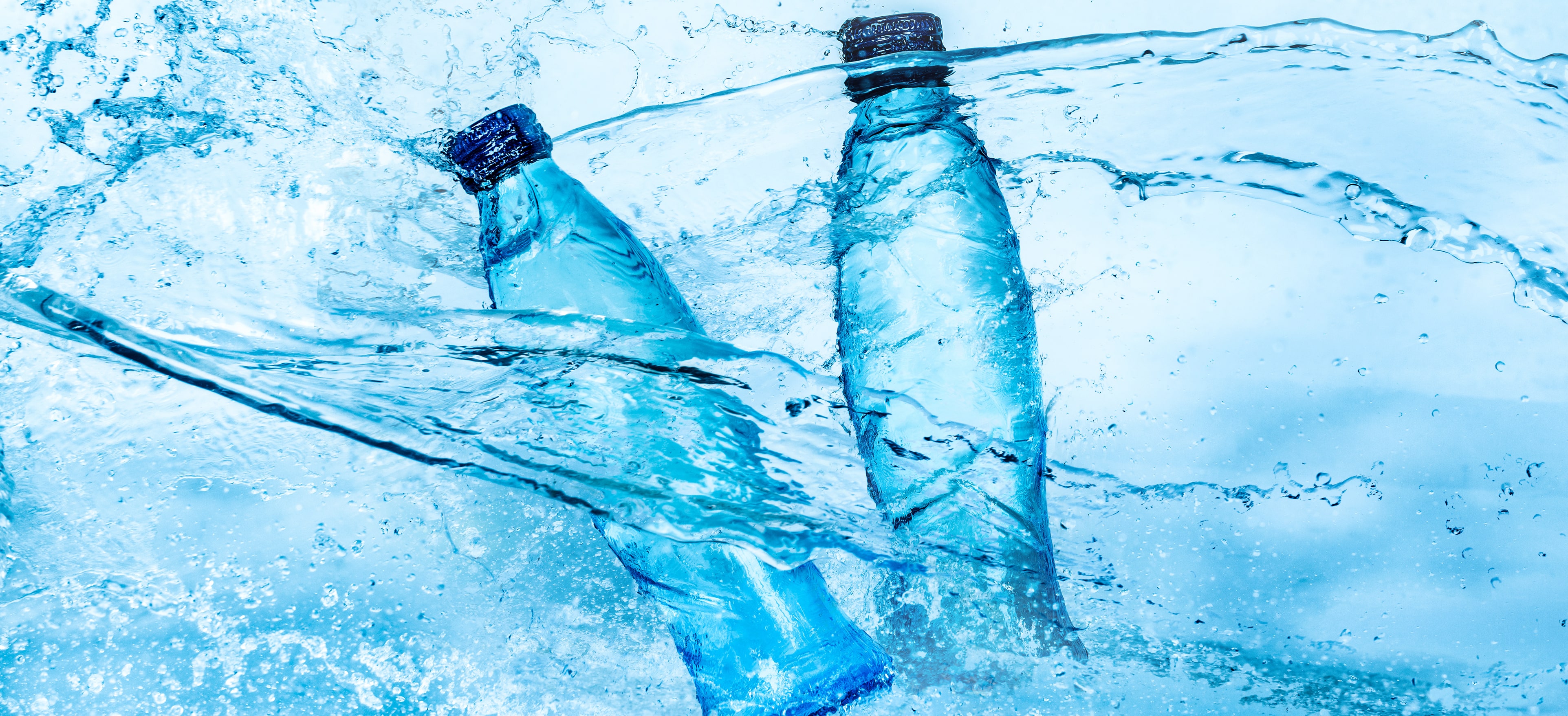 Bottled water in the United Arab Emirates: boom in small PET packaging