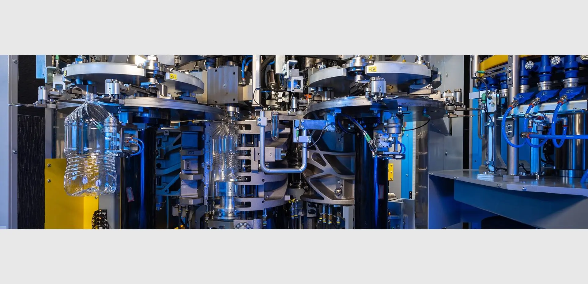 XTRA BIG: High-Output Production of Large-Sized Bottles