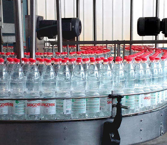 PET blowing machine manufacturers: SIPA PET water bottle for Sangemini