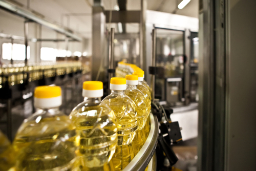 PET bottle filling machine: rotary, isobaric and gravity