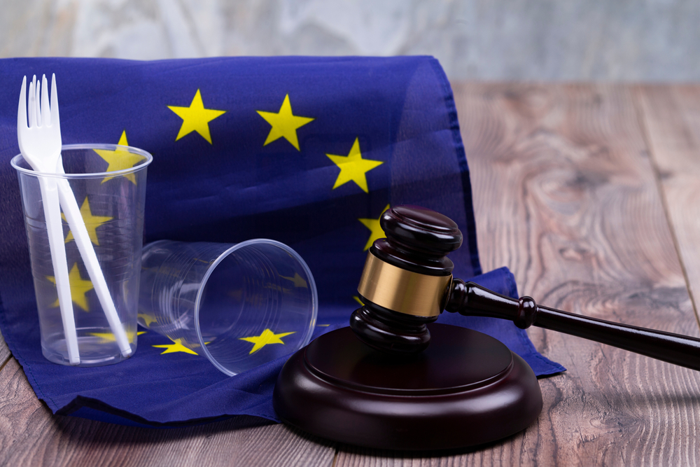 EU bans single use plastics: PET lightweight and actions taken